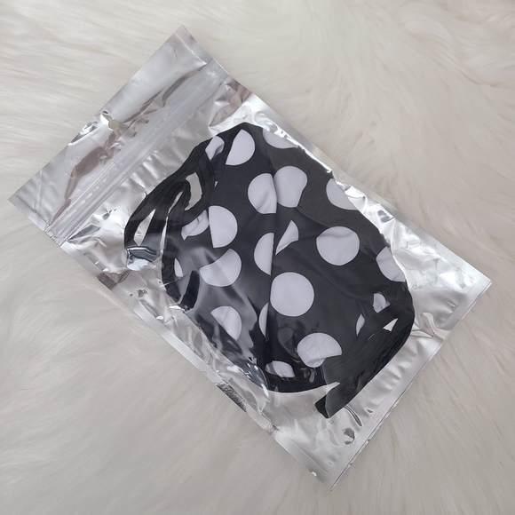 NEW Sephora Black + White Polka Dot Fabric Face Mask Covering - Picture 6 of 7